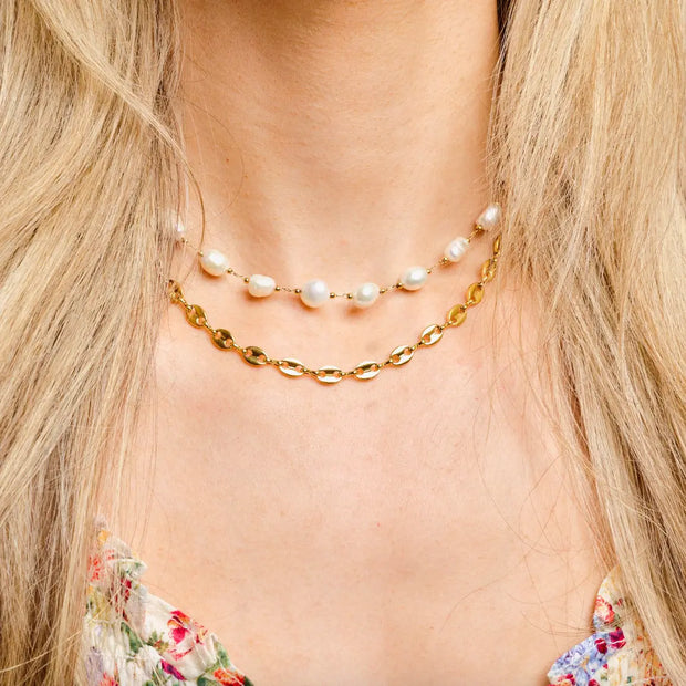 Lucia Pearl Chocker