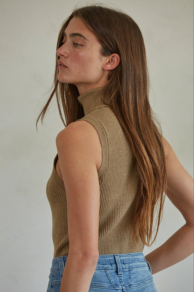 The Elara Knit | Brown