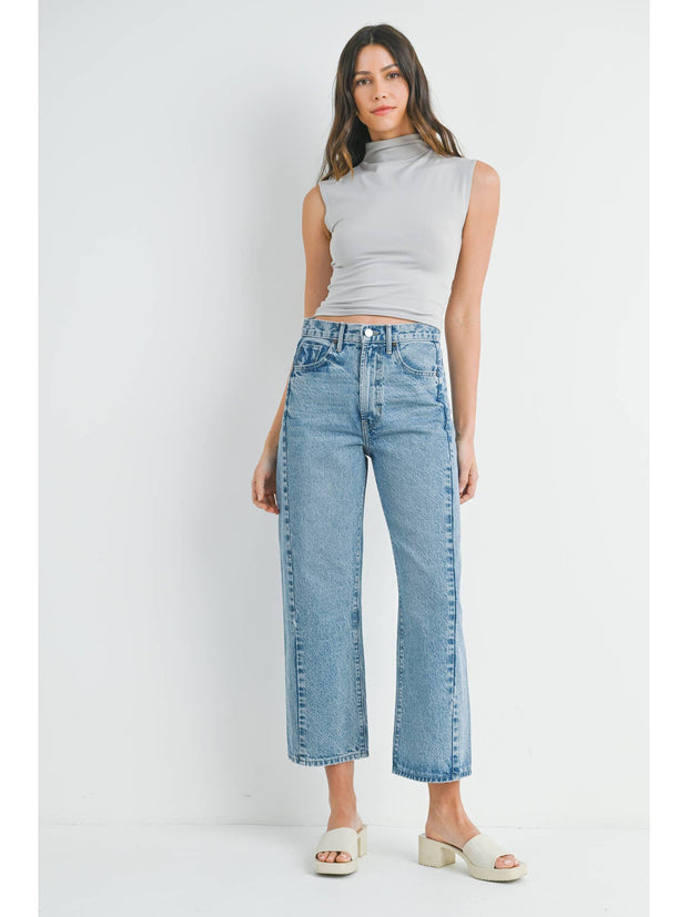 Barrel Jeans With a Twist